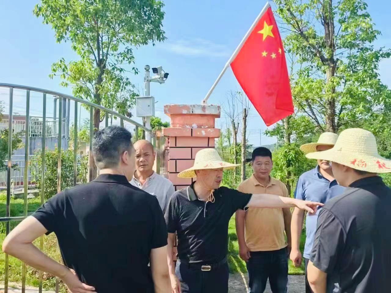贛州市政府副市長、區(qū)委書記連天浪一行蒞臨我司污水處理廠指導(dǎo)